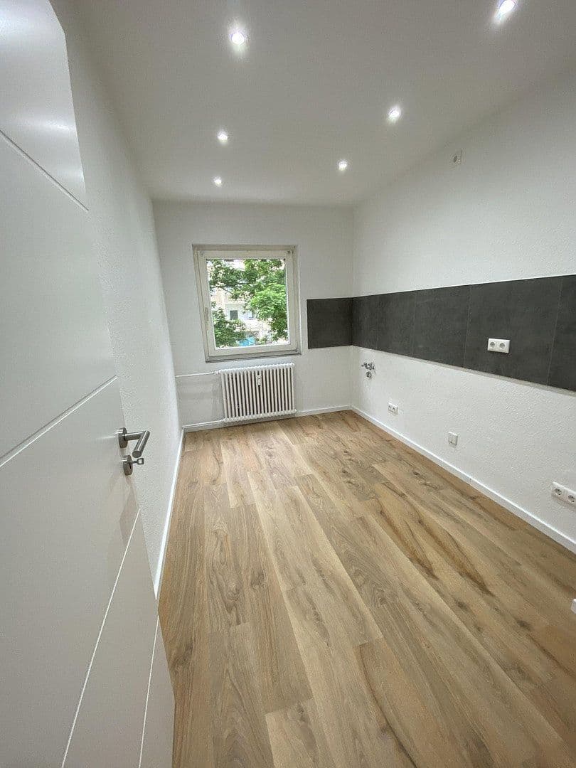 Prenájom bytu 4-izbový 76 m², Pestalozziring 7, Aldenhoven, Severné Porýnie - Westfálsko Prenájom bytu 4-izbový 76 m², Pestalozziring 7, Aldenhoven, Severné Porýnie - Westfálsko