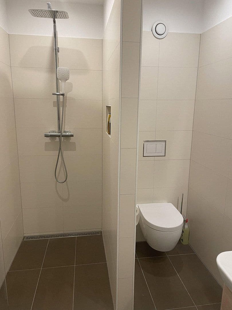 Predaj domu 137 m², pozemek 81 m², Berlin, Berlín Predaj domu 137 m², pozemek 81 m², Berlin, Berlín