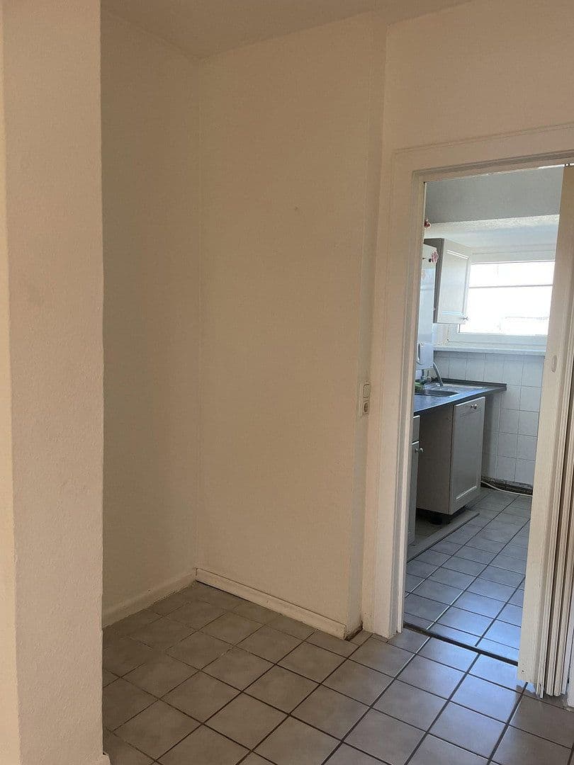 Prenájom bytu 3-izbový 58 m², Rommerskircherstr X, Köln, Severné Porýnie - Westfálsko Prenájom bytu 3-izbový 58 m², Rommerskircherstr X, Köln, Severné Porýnie - Westfálsko