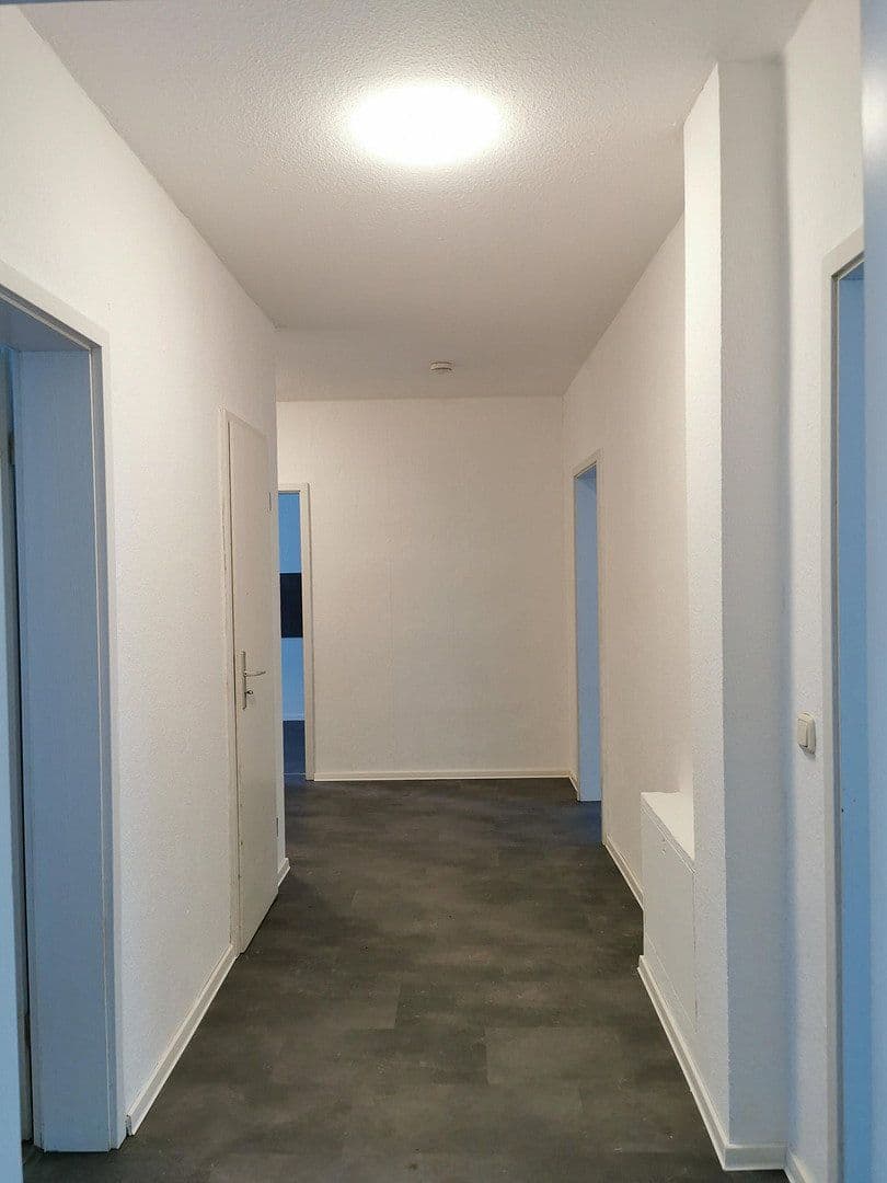 Prenájom bytu 3-izbový 93 m², Gera, Durínsko Prenájom bytu 3-izbový 93 m², Gera, Durínsko