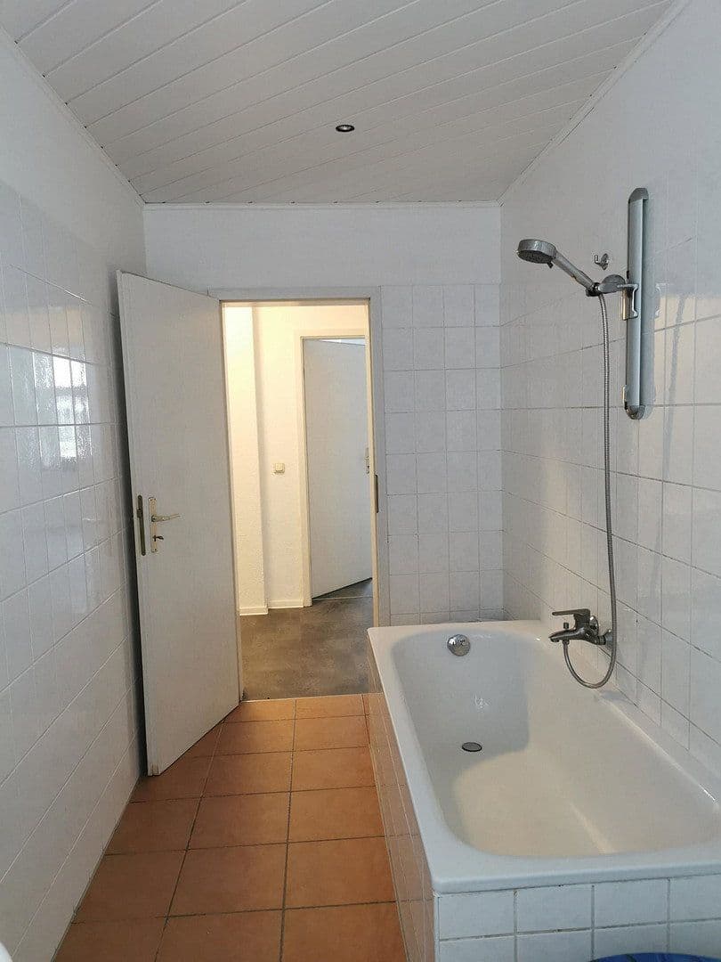 Prenájom bytu 3-izbový 93 m², Gera, Durínsko Prenájom bytu 3-izbový 93 m², Gera, Durínsko