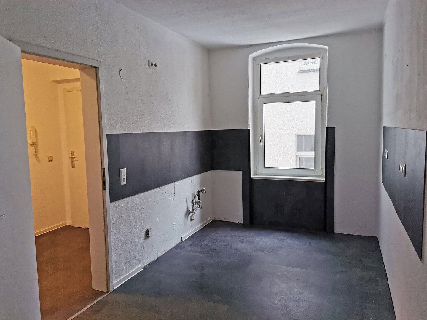 Prenájom bytu 3-izbový 93 m², Gera, Durínsko Prenájom bytu 3-izbový 93 m², Gera, Durínsko