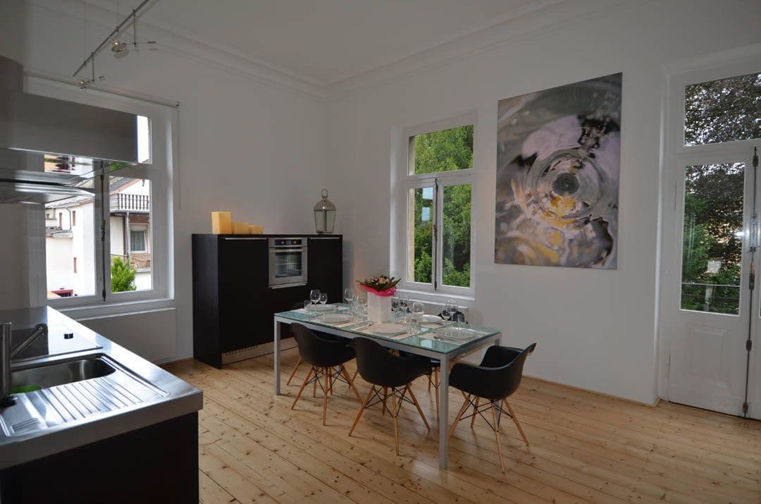 Prenájom bytu 3-izbový 100 m², Bad Honnef, Severné Porýnie - Westfálsko Prenájom bytu 3-izbový 100 m², Bad Honnef, Severné Porýnie - Westfálsko