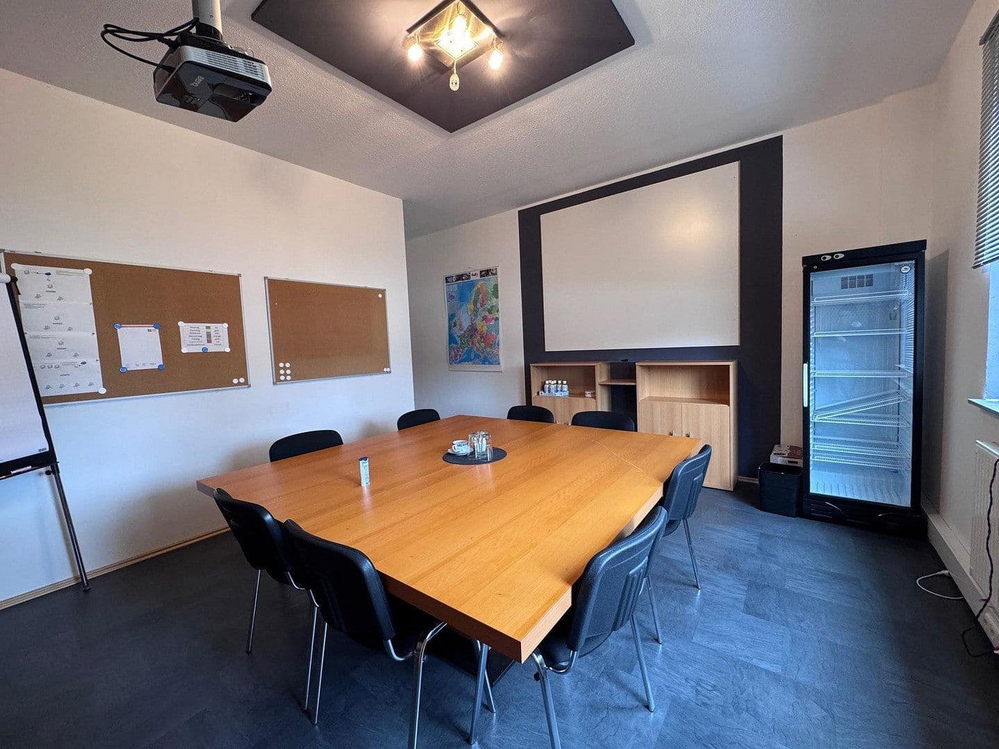 Prenájom nebytového priestoru 2.000 m², Lauterbachstr.15 und 17, Geretsried, Bavorsko Prenájom nebytového priestoru 2.000 m², Lauterbachstr.15 und 17, Geretsried, Bavorsko