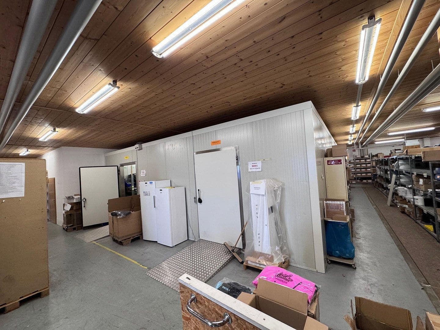 Prenájom nebytového priestoru 2.000 m², Lauterbachstr.15 und 17, Geretsried, Bavorsko Prenájom nebytového priestoru 2.000 m², Lauterbachstr.15 und 17, Geretsried, Bavorsko