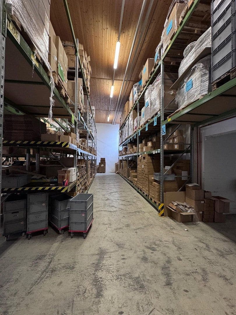 Prenájom nebytového priestoru 2.000 m², Lauterbachstr.15 und 17, Geretsried, Bavorsko Prenájom nebytového priestoru 2.000 m², Lauterbachstr.15 und 17, Geretsried, Bavorsko