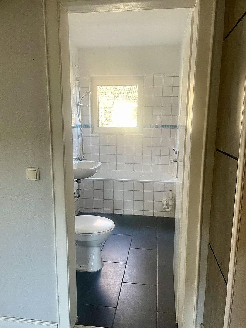 Prenájom bytu 2-izbový 58 m², Ahornweg X, Köln, Severné Porýnie - Westfálsko Prenájom bytu 2-izbový 58 m², Ahornweg X, Köln, Severné Porýnie - Westfálsko