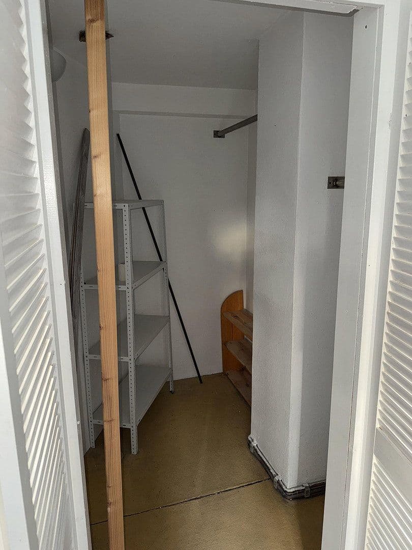 Prenájom bytu 3-izbový 79 m², Wuppertal Cronenberg, Severné Porýnie - Westfálsko Prenájom bytu 3-izbový 79 m², Wuppertal Cronenberg, Severné Porýnie - Westfálsko