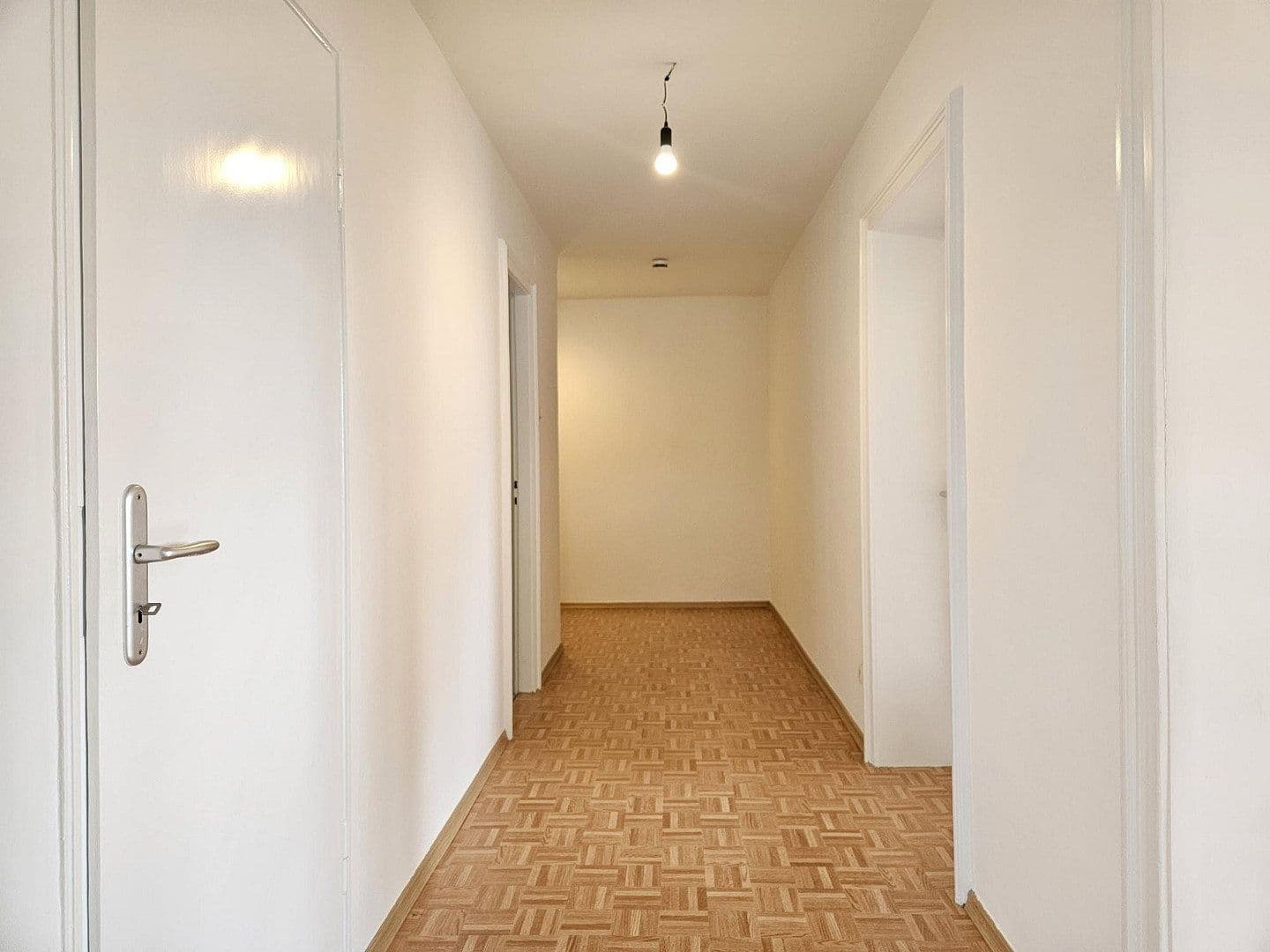 Prenájom bytu 2-izbový 68 m², Agnes-Bernauer-Straße 73, München, Bavorsko Prenájom bytu 2-izbový 68 m², Agnes-Bernauer-Straße 73, München, Bavorsko