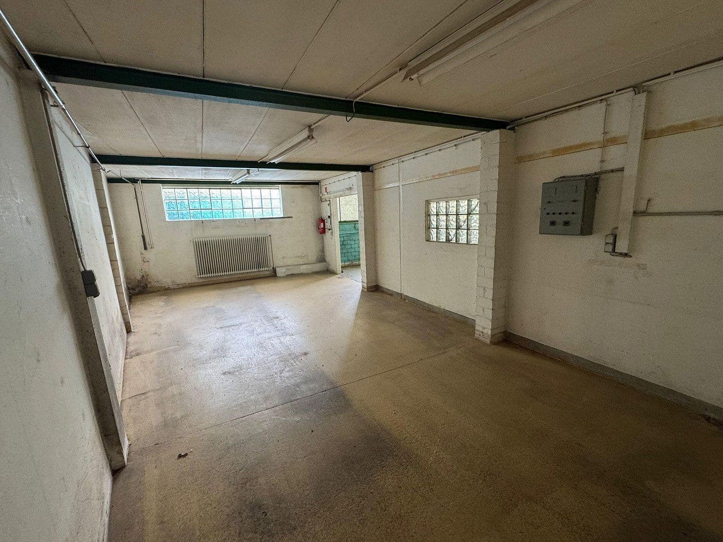 Prenájom nebytového priestoru 750 m², Solingen, Severné Porýnie - Westfálsko Prenájom nebytového priestoru 750 m², Solingen, Severné Porýnie - Westfálsko