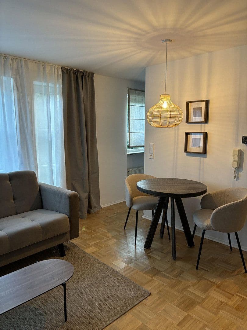 Prenájom bytu 1-izbový 45 m², Mozartstraße, Waldenbuch, Bádensko-Wurttembersko Prenájom bytu 1-izbový 45 m², Mozartstraße, Waldenbuch, Bádensko-Wurttembersko