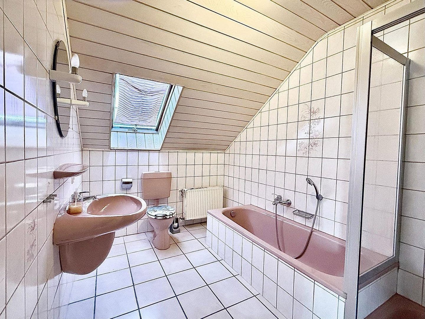 Predaj domu 130 m², pozemek 372 m², Burbach, Severné Porýnie - Westfálsko Predaj domu 130 m², pozemek 372 m², Burbach, Severné Porýnie - Westfálsko