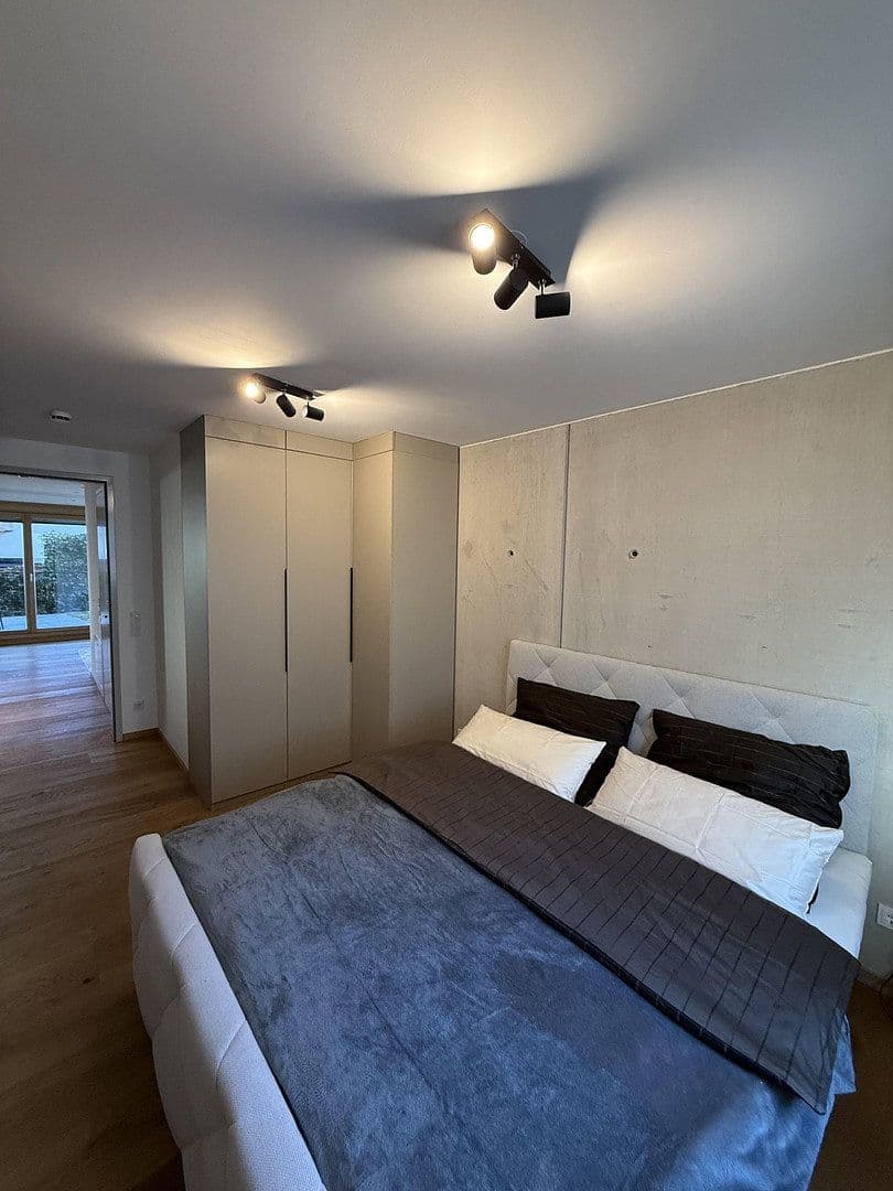 Prenájom bytu 2-izbový 62 m², Lerchenfeldstraße 28, München, Bavorsko Prenájom bytu 2-izbový 62 m², Lerchenfeldstraße 28, München, Bavorsko