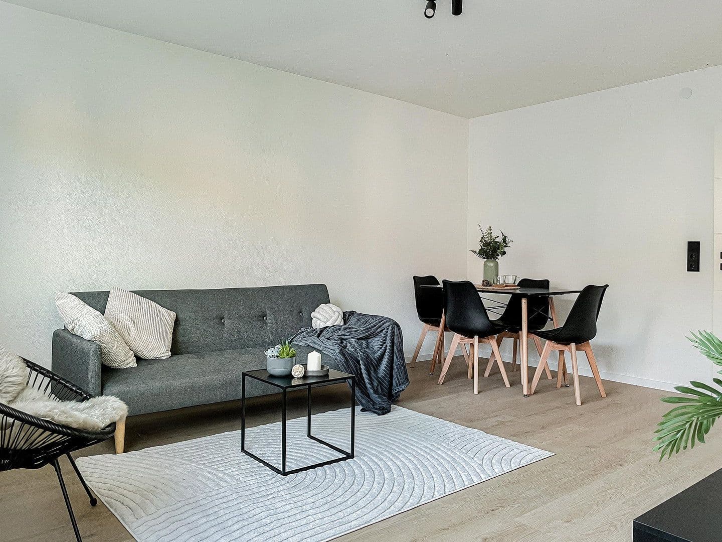 Predaj bytu 3-izbový 72 m², Biberach an der Riß, Bádensko-Wurttembersko Predaj bytu 3-izbový 72 m², Biberach an der Riß, Bádensko-Wurttembersko