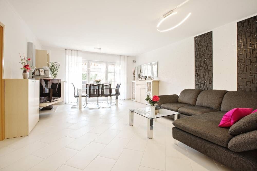 Prenájom bytu 3-izbový 100 m², Modersohn-Becker-Ring 52, Wolfsburg, Dolné Sasko Prenájom bytu 3-izbový 100 m², Modersohn-Becker-Ring 52, Wolfsburg, Dolné Sasko