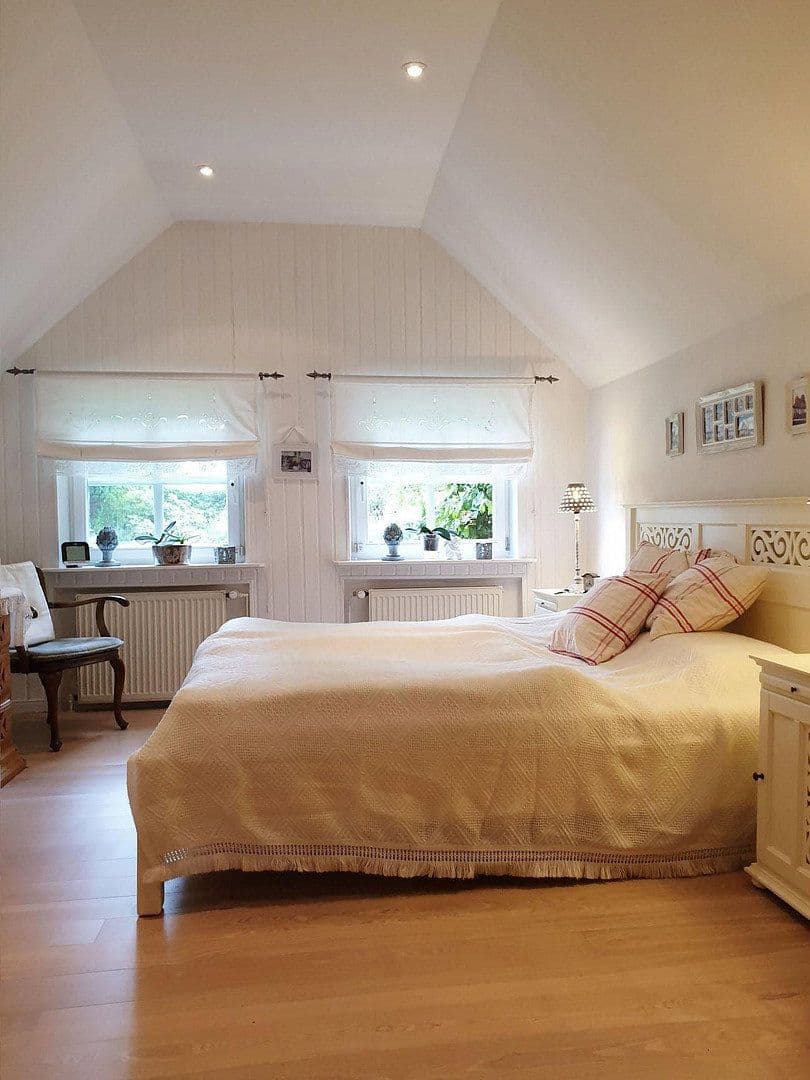 Predaj domu 240 m², pozemek 1.955 m², Grafelderstr. 1, Herzlake, Dolné Sasko Predaj domu 240 m², pozemek 1.955 m², Grafelderstr. 1, Herzlake, Dolné Sasko