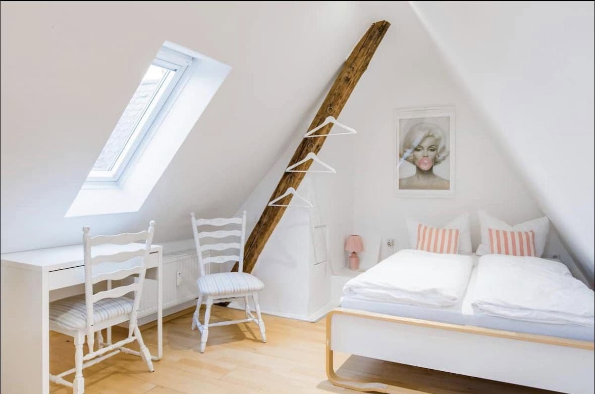 Prenájom bytu 3-izbový 70 m², Burgsteige 4, Tübingen, Bádensko-Wurttembersko Prenájom bytu 3-izbový 70 m², Burgsteige 4, Tübingen, Bádensko-Wurttembersko