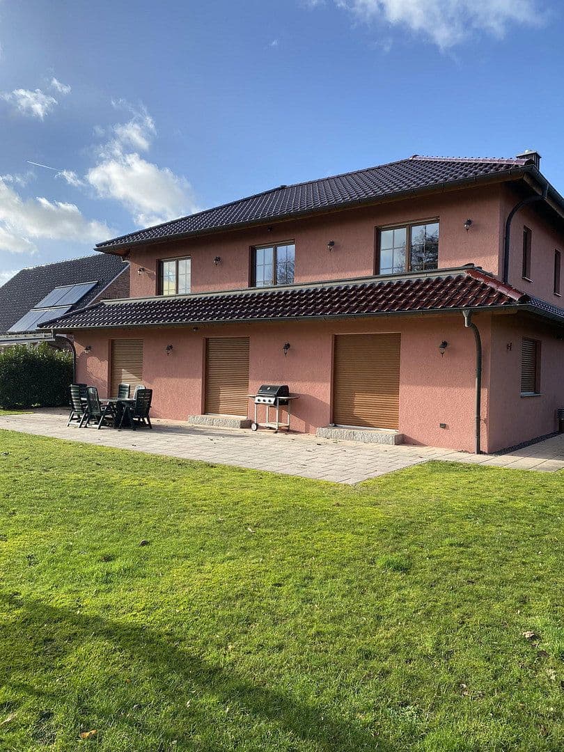 Predaj domu 224 m², pozemek 1.241 m², Tasdorf, Šlezvicko-Holštajnsko Predaj domu 224 m², pozemek 1.241 m², Tasdorf, Šlezvicko-Holštajnsko