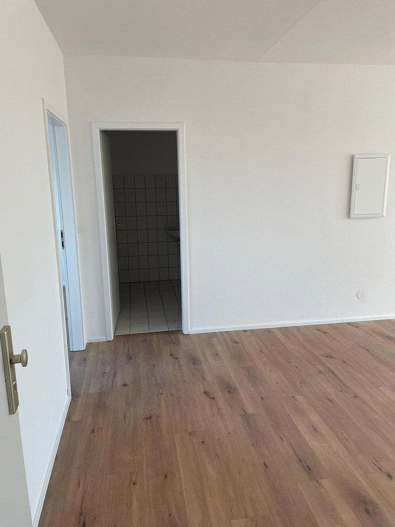 Prenájom bytu 2-izbový 75 m², Katharinenweg 18, Apolda, Durínsko Prenájom bytu 2-izbový 75 m², Katharinenweg 18, Apolda, Durínsko