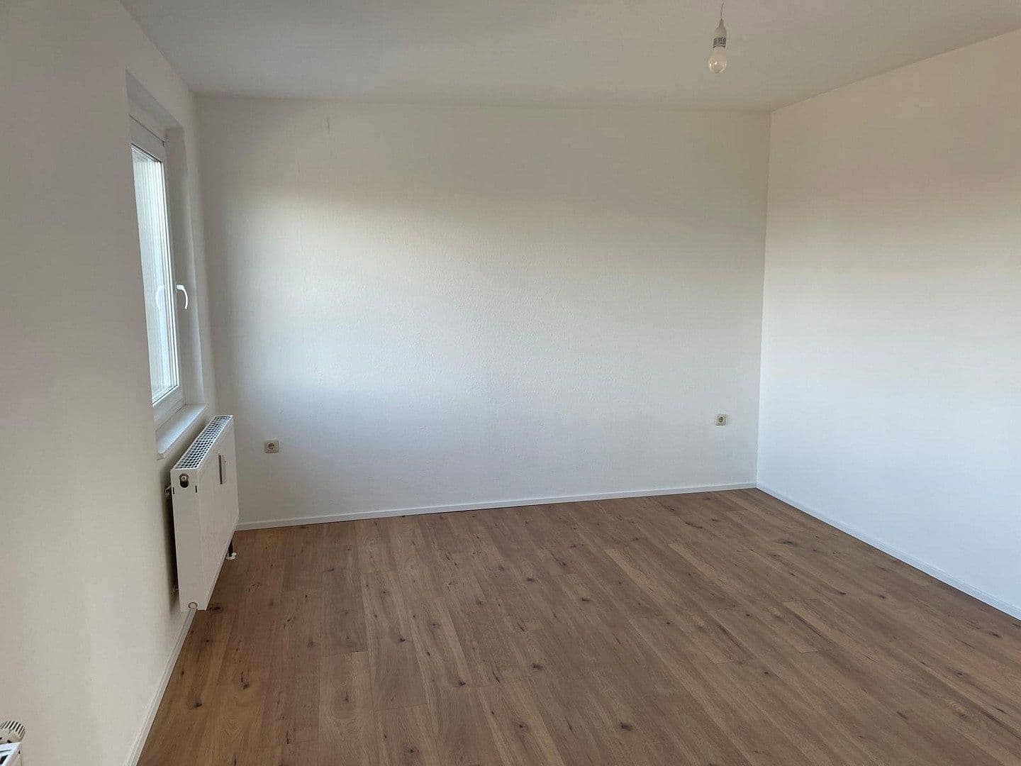 Prenájom bytu 2-izbový 75 m², Katharinenweg 18, Apolda, Durínsko Prenájom bytu 2-izbový 75 m², Katharinenweg 18, Apolda, Durínsko