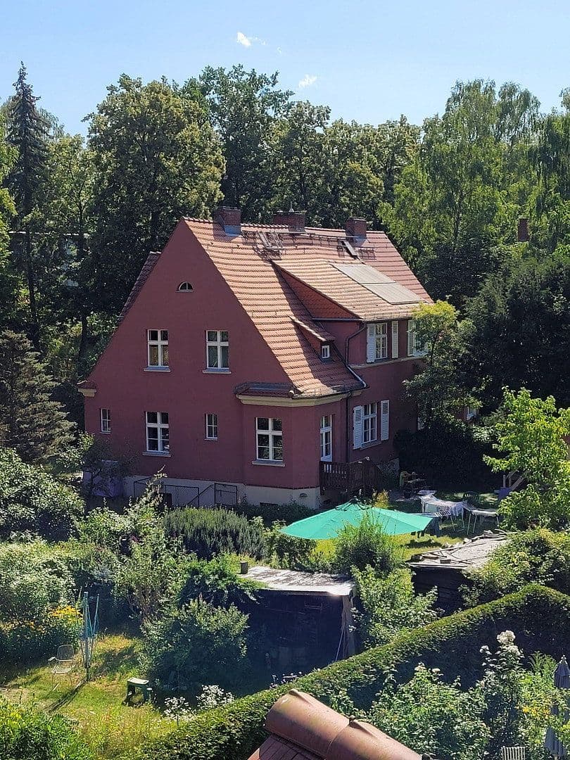 Predaj domu 125 m², pozemek 705 m², Berlin, Berlín Predaj domu 125 m², pozemek 705 m², Berlin, Berlín