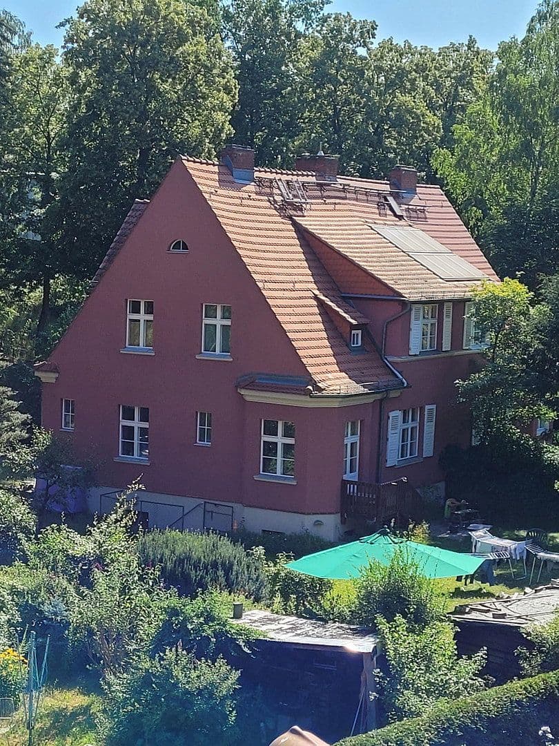 Predaj domu 125 m², pozemek 705 m², Berlin, Berlín Predaj domu 125 m², pozemek 705 m², Berlin, Berlín