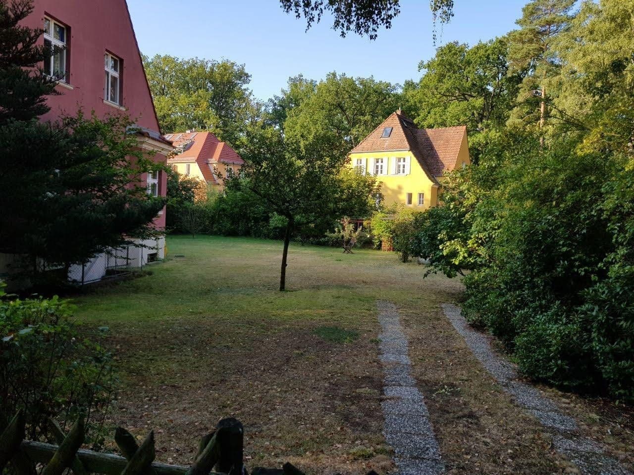 Predaj domu 125 m², pozemek 705 m², Berlin, Berlín Predaj domu 125 m², pozemek 705 m², Berlin, Berlín