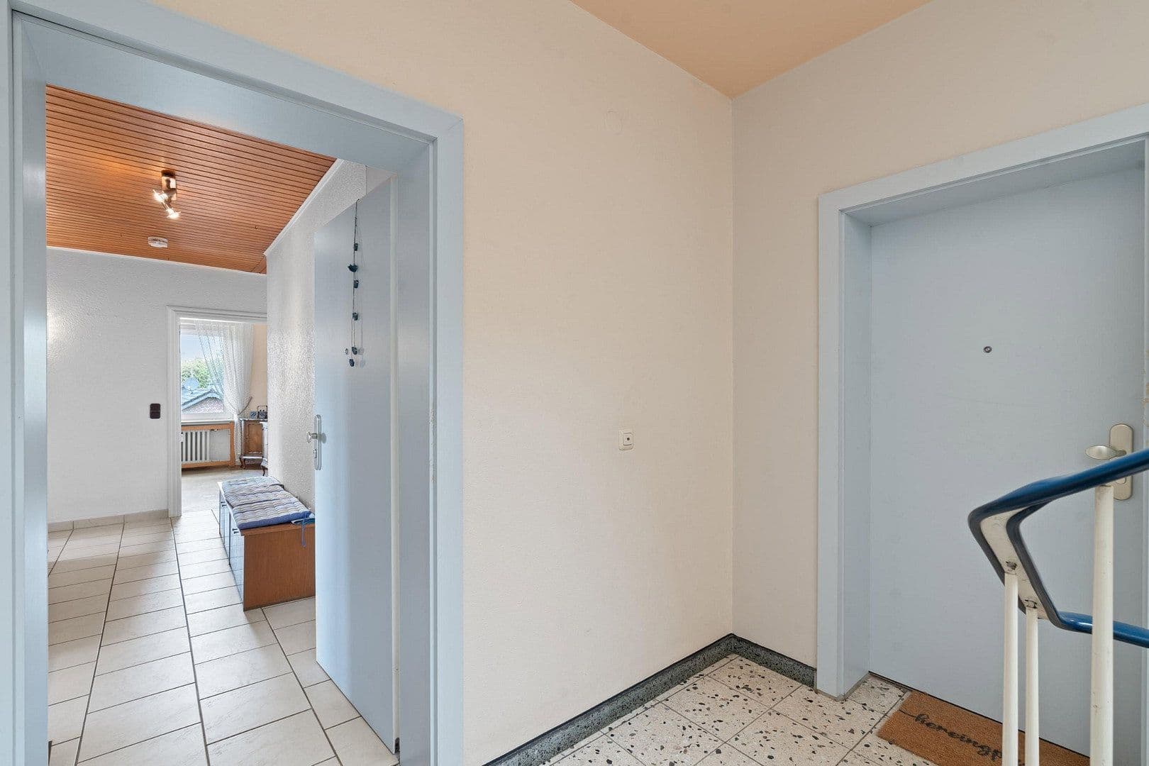 Prenájom bytu 4-izbový 94 m², Elbinger Straße 3, Duisburg, Severné Porýnie - Westfálsko Prenájom bytu 4-izbový 94 m², Elbinger Straße 3, Duisburg, Severné Porýnie - Westfálsko