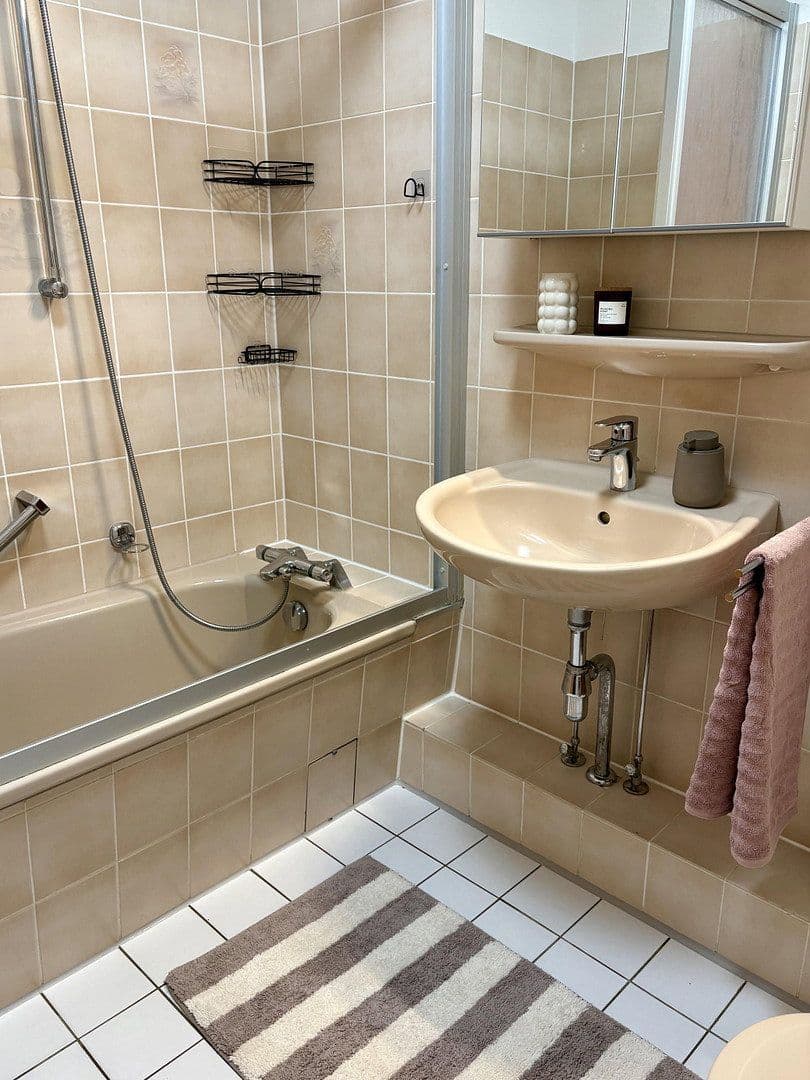 Prenájom bytu 3-izbový 78 m², Martin-Boyken-Ring 13, Hildesheim, Dolné Sasko Prenájom bytu 3-izbový 78 m², Martin-Boyken-Ring 13, Hildesheim, Dolné Sasko