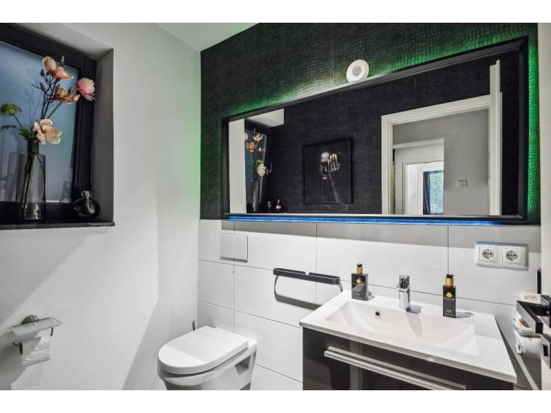 Predaj domu 447 m², pozemek 1.111 m², Siegfriedstraße 10, Taunusstein, Hesensko Predaj domu 447 m², pozemek 1.111 m², Siegfriedstraße 10, Taunusstein, Hesensko