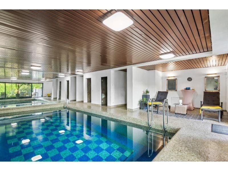 Predaj domu 447 m², pozemek 1.111 m², Siegfriedstraße 10, Taunusstein, Hesensko Predaj domu 447 m², pozemek 1.111 m², Siegfriedstraße 10, Taunusstein, Hesensko