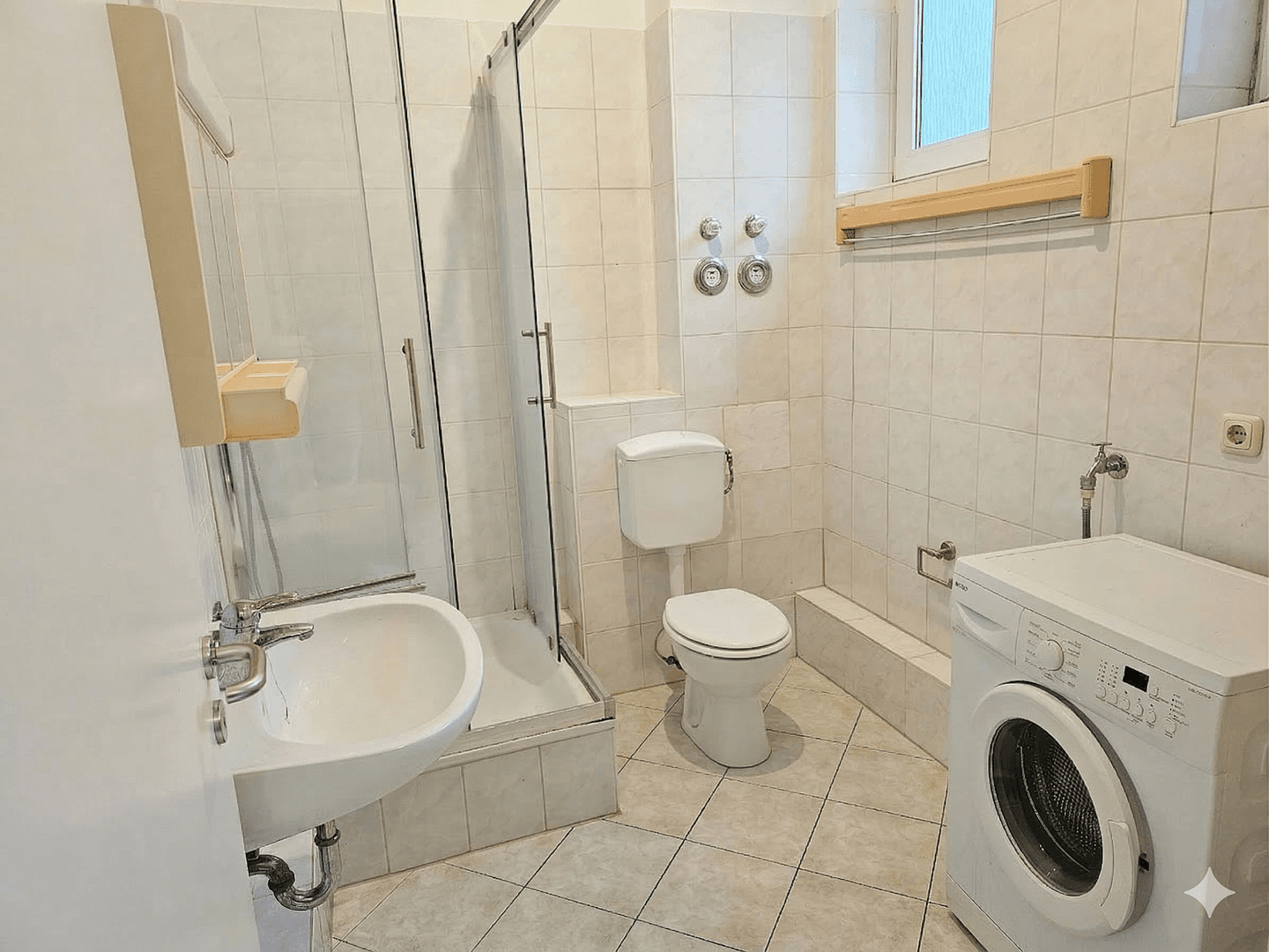 Prenájom bytu 1-izbový 50 m², Falltorstr. 2, Bruchköbel, Hesensko Prenájom bytu 1-izbový 50 m², Falltorstr. 2, Bruchköbel, Hesensko