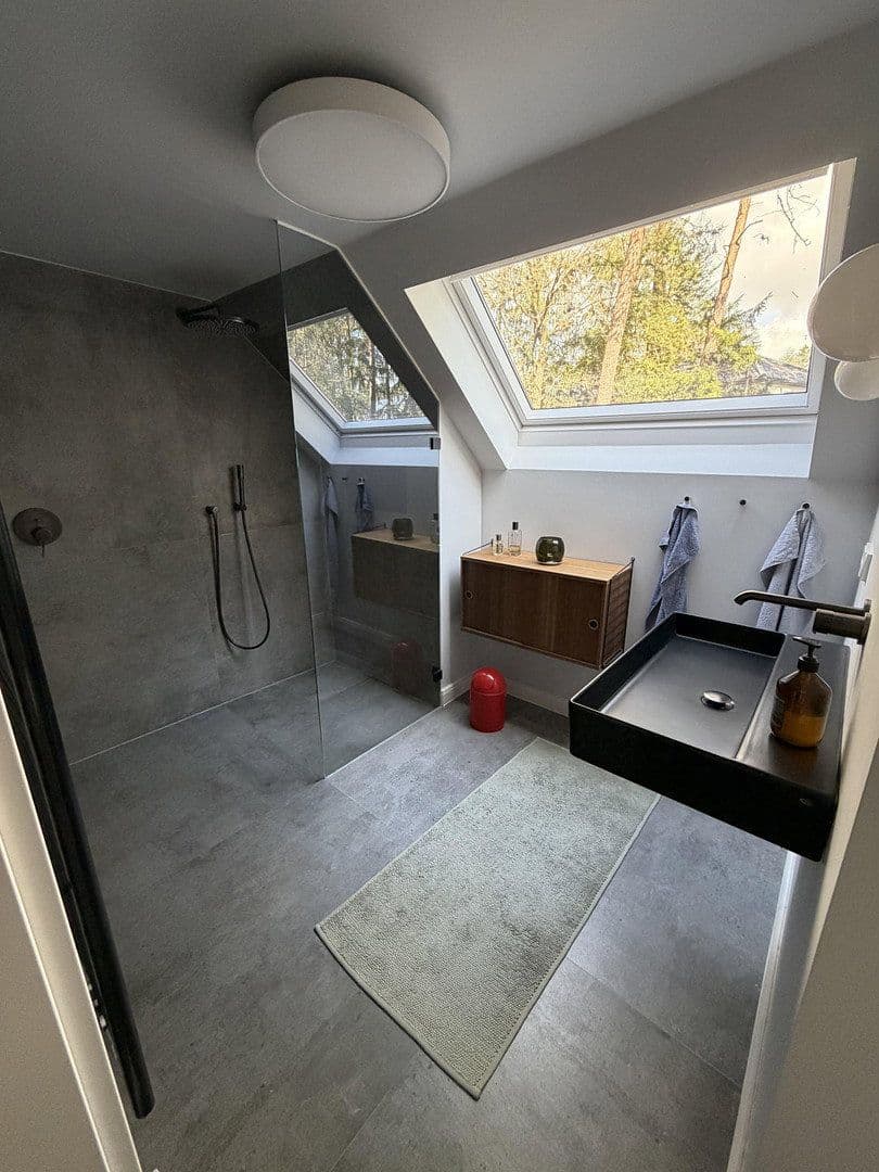 Prenájom domu 175 m², pozemek 2.500 m², Bendestorf, Dolné Sasko Prenájom domu 175 m², pozemek 2.500 m², Bendestorf, Dolné Sasko