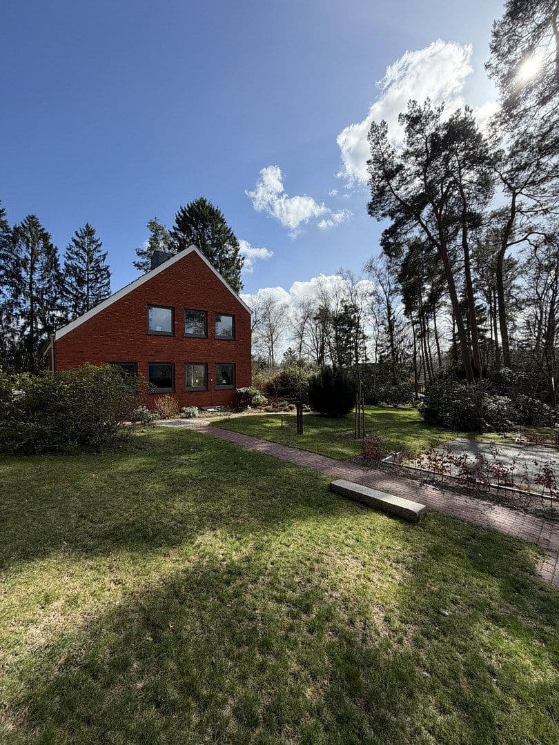 Prenájom domu 175 m², pozemek 2.500 m², Bendestorf, Dolné Sasko Prenájom domu 175 m², pozemek 2.500 m², Bendestorf, Dolné Sasko