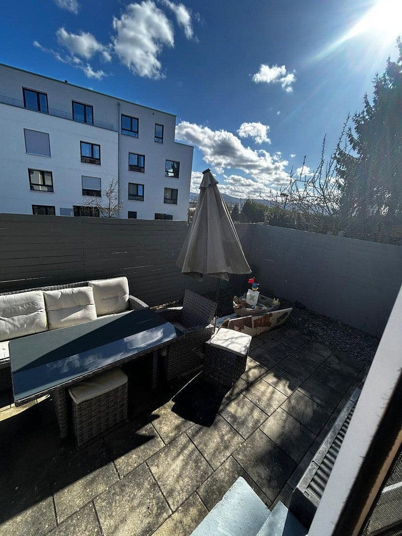 Predaj bytu 4-izbový 75 m², Reutlingen, Bádensko-Wurttembersko Predaj bytu 4-izbový 75 m², Reutlingen, Bádensko-Wurttembersko