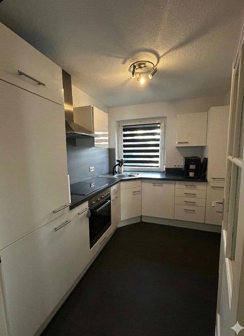 Predaj bytu 4-izbový 75 m², Reutlingen, Bádensko-Wurttembersko Predaj bytu 4-izbový 75 m², Reutlingen, Bádensko-Wurttembersko