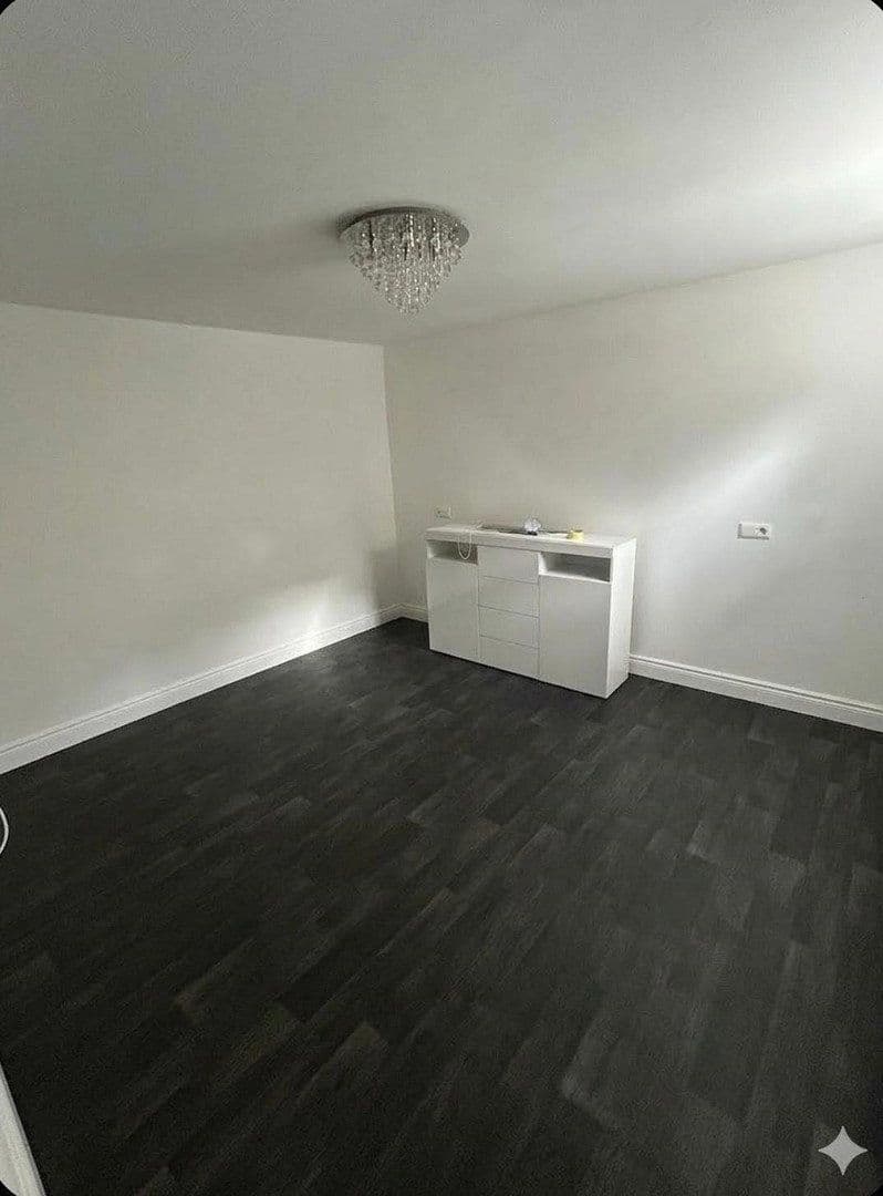Predaj bytu 4-izbový 75 m², Reutlingen, Bádensko-Wurttembersko Predaj bytu 4-izbový 75 m², Reutlingen, Bádensko-Wurttembersko