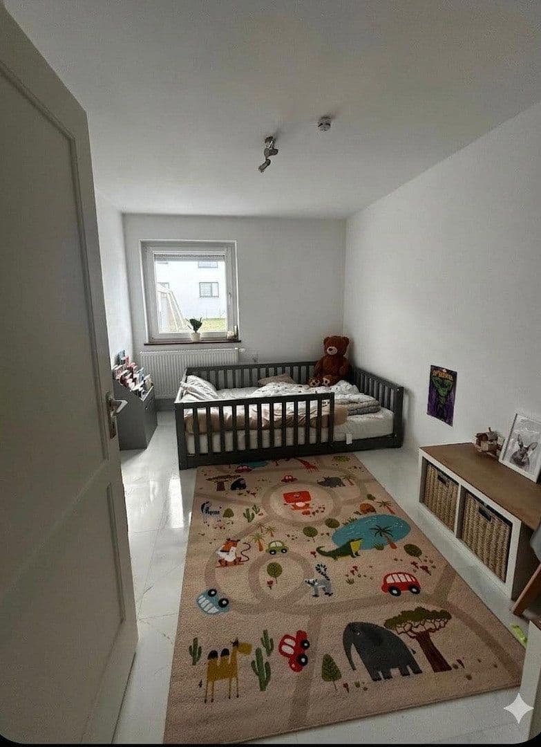 Predaj bytu 4-izbový 75 m², Reutlingen, Bádensko-Wurttembersko Predaj bytu 4-izbový 75 m², Reutlingen, Bádensko-Wurttembersko