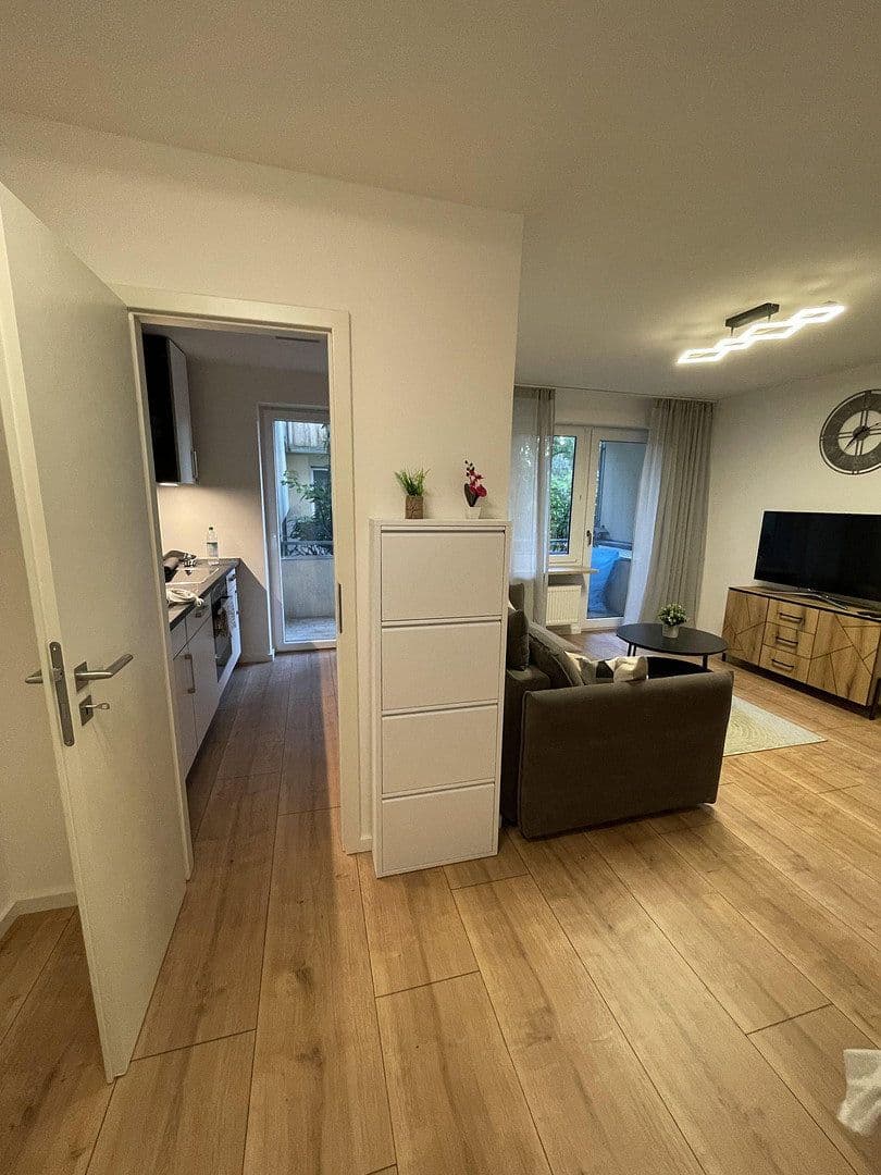 Prenájom bytu 1-izbový 32 m², Peter Henlein Straße 23, München, Bavorsko Prenájom bytu 1-izbový 32 m², Peter Henlein Straße 23, München, Bavorsko