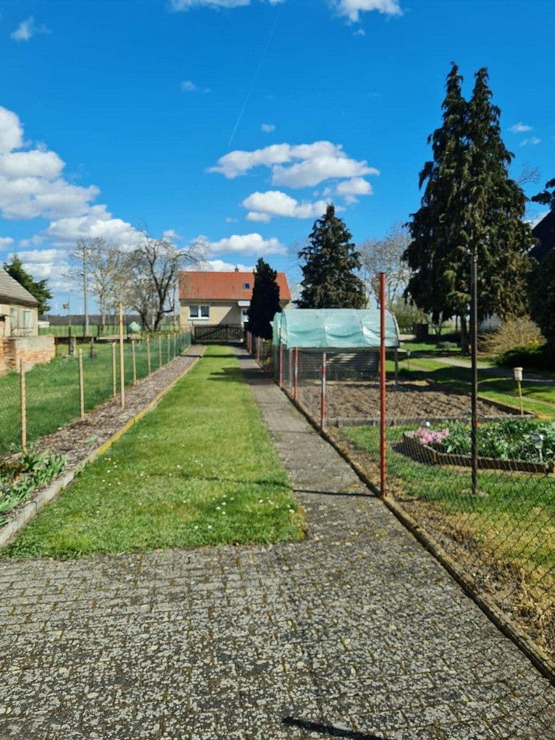 Predaj domu 67 m², pozemek 600 m², Teichstrasse 6, Mühlberg/Elbe, Brandenbursko Predaj domu 67 m², pozemek 600 m², Teichstrasse 6, Mühlberg/Elbe, Brandenbursko