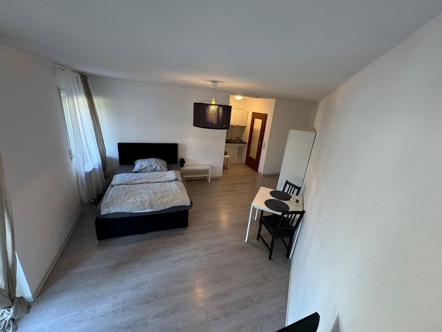 Prenájom bytu 1-izbový 36 m², Karlsruhe, Bádensko-Wurttembersko Prenájom bytu 1-izbový 36 m², Karlsruhe, Bádensko-Wurttembersko