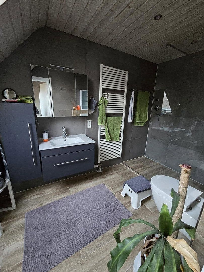 Predaj domu 155 m², pozemek 160 m², Renningen, Bádensko-Wurttembersko Predaj domu 155 m², pozemek 160 m², Renningen, Bádensko-Wurttembersko