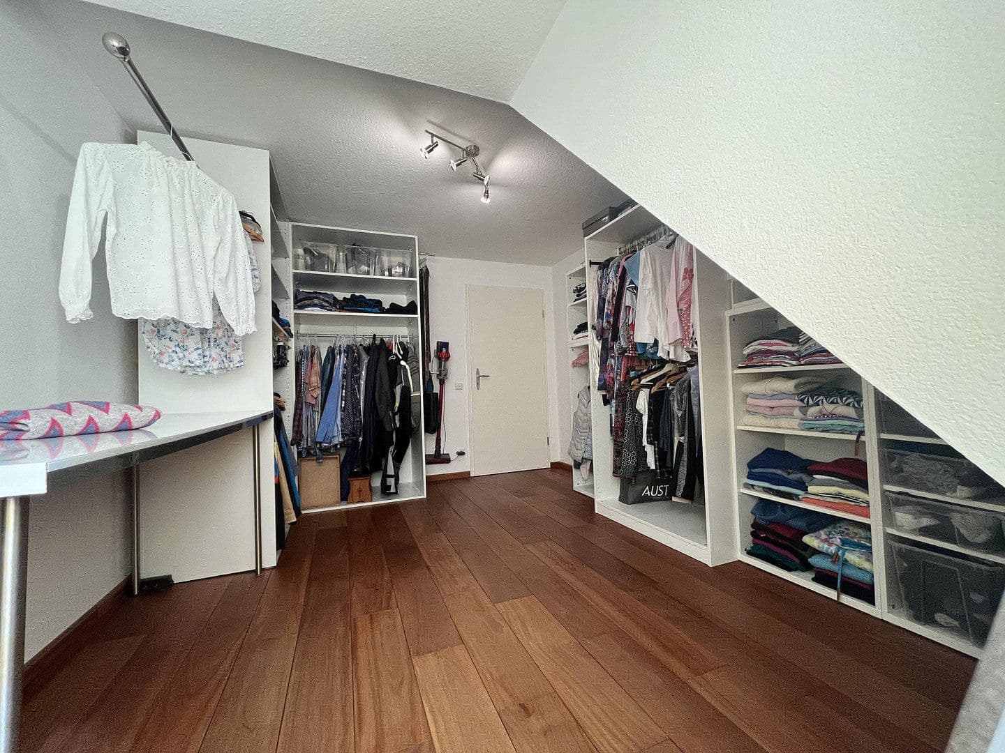 Predaj domu 124 m², pozemek 634 m², Hamburg, Hamburg Predaj domu 124 m², pozemek 634 m², Hamburg, Hamburg