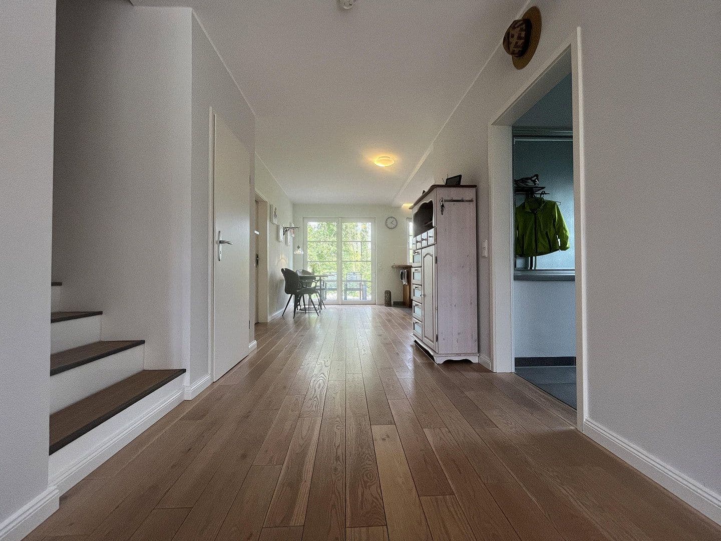 Predaj domu 124 m², pozemek 634 m², Hamburg, Hamburg Predaj domu 124 m², pozemek 634 m², Hamburg, Hamburg