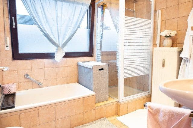 Predaj bytu 3-izbový 89 m², Lessingstr. 1, Bendorf, Porýnie-Falcko Predaj bytu 3-izbový 89 m², Lessingstr. 1, Bendorf, Porýnie-Falcko