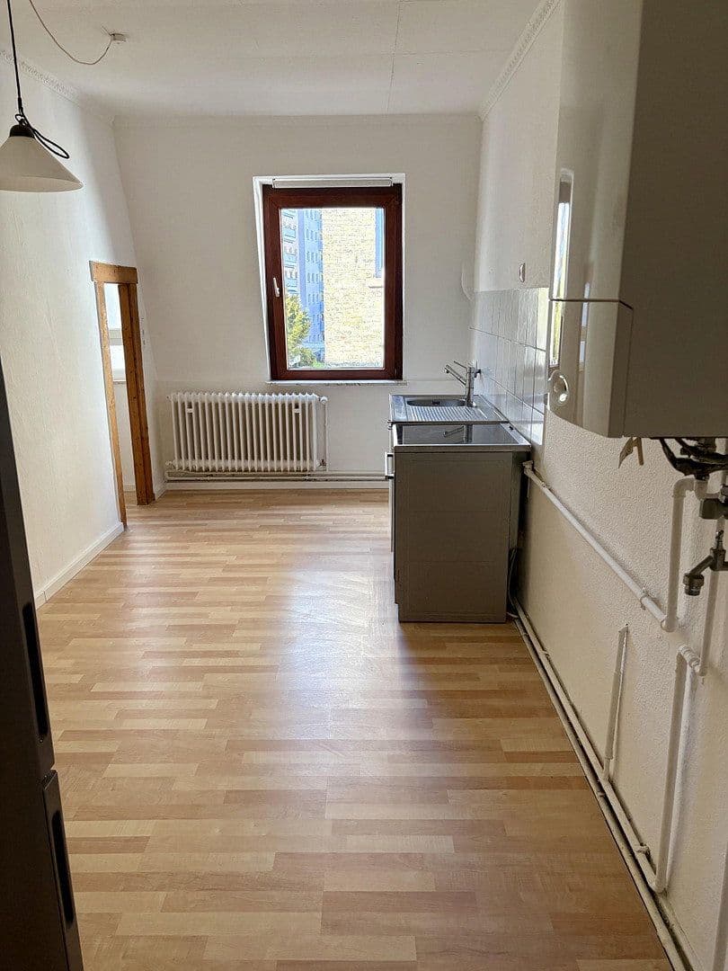 Prenájom bytu 2-izbový 73 m², Frankfurt am Main, Hesensko Prenájom bytu 2-izbový 73 m², Frankfurt am Main, Hesensko
