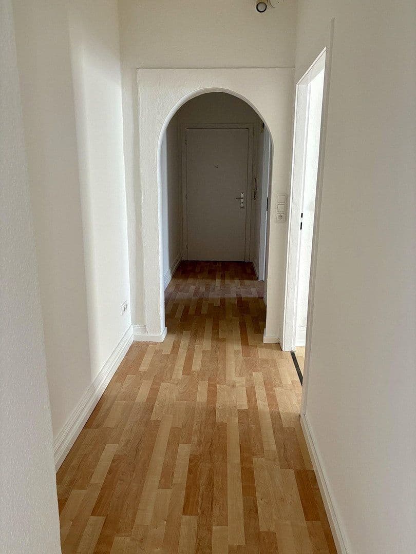 Prenájom bytu 2-izbový 73 m², Frankfurt am Main, Hesensko Prenájom bytu 2-izbový 73 m², Frankfurt am Main, Hesensko