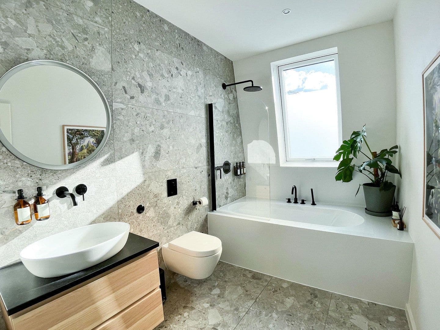 Predaj bytu 3-izbový 98 m², Corinthstr. 28, Berlin, Berlín Predaj bytu 3-izbový 98 m², Corinthstr. 28, Berlin, Berlín