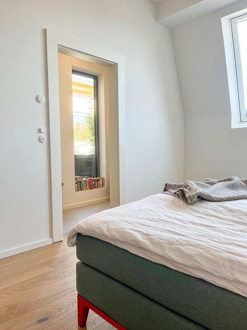 Predaj bytu 3-izbový 98 m², Corinthstr. 28, Berlin, Berlín Predaj bytu 3-izbový 98 m², Corinthstr. 28, Berlin, Berlín