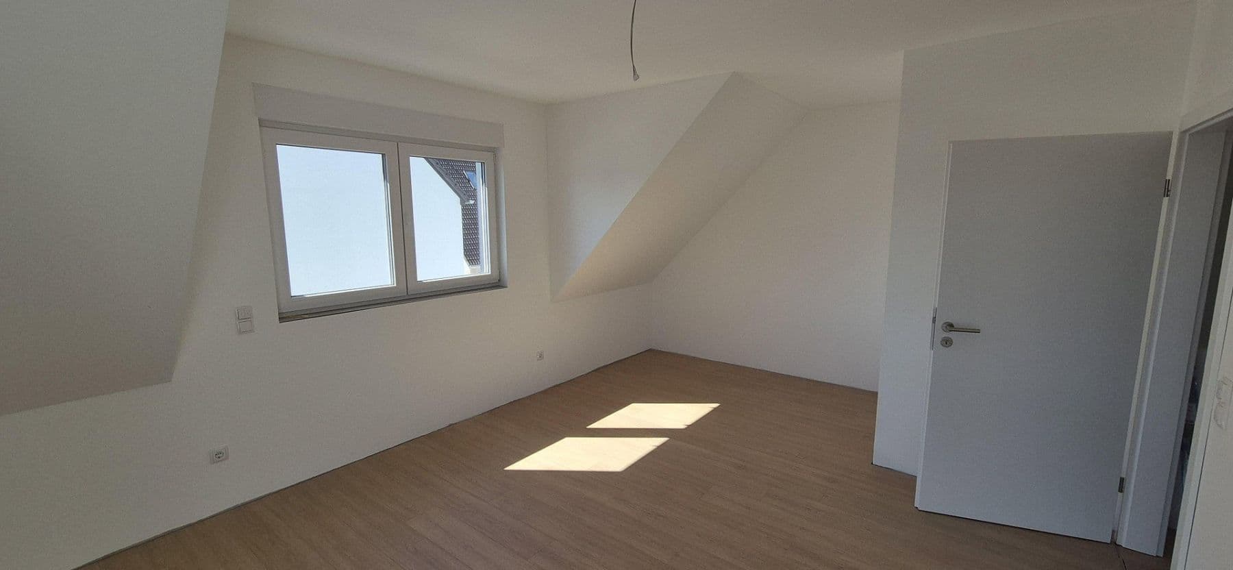 Prenájom domu 140 m², pozemek 100 m², Veckerhagenerstr. 4, Fuldatal, Hesensko Prenájom domu 140 m², pozemek 100 m², Veckerhagenerstr. 4, Fuldatal, Hesensko